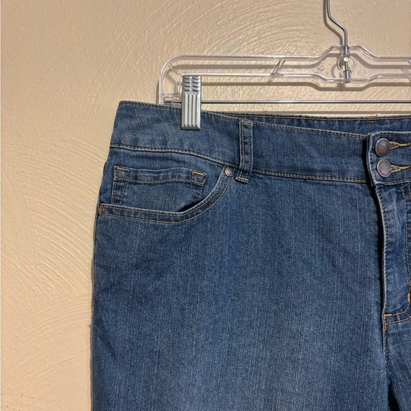 Daisy Fuentes Blue Ankle Cropped Jeans - Picture 7 of 9